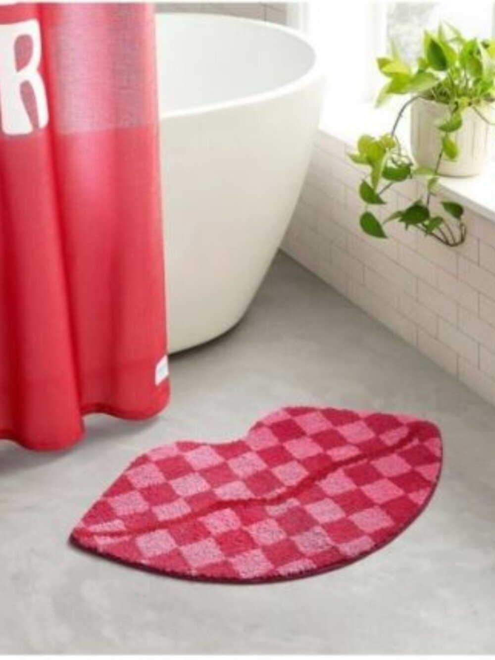**Moving Sale** Forever 21 NWT Maddy Bath Rug - Lips